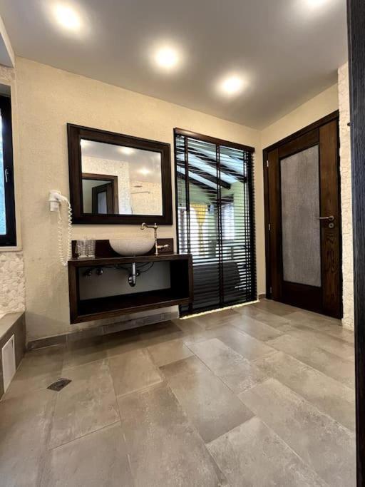 Private Villa at BlackSeaRama Golf&Villas Resort Balchik Exterior foto