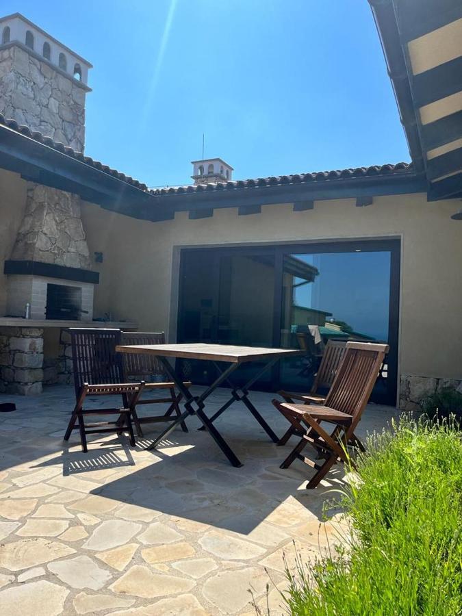 Private Villa at BlackSeaRama Golf&Villas Resort Balchik Exterior foto